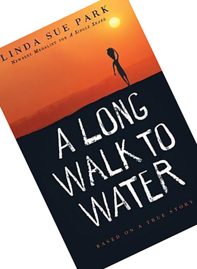 A Long Walk to Water - Paperback English by Linda Sue Park - 04/10/2011