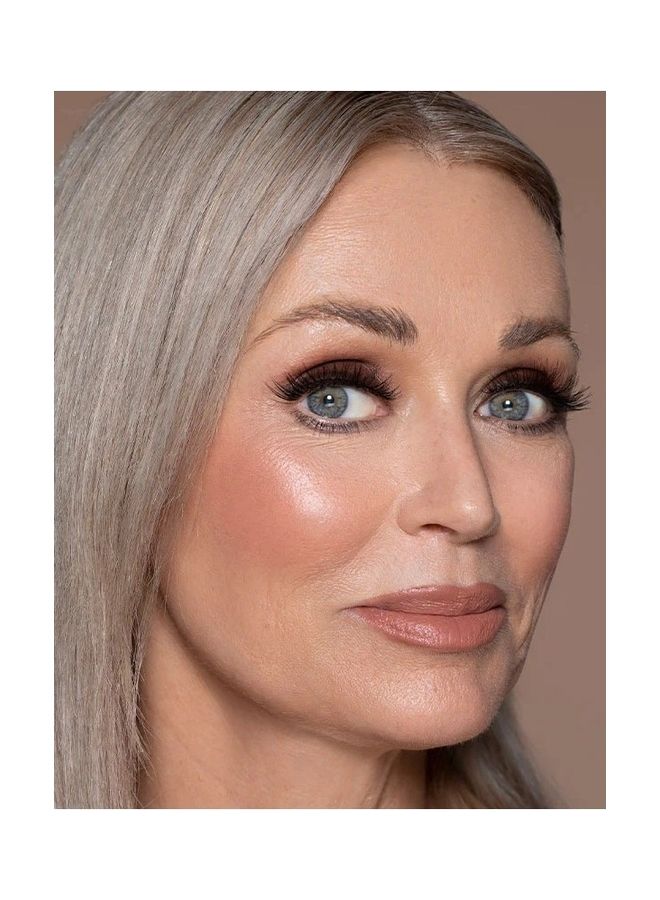 LA Girl - LA Girl Tinted Foundation With Natural Finish BEIGE - Image 1