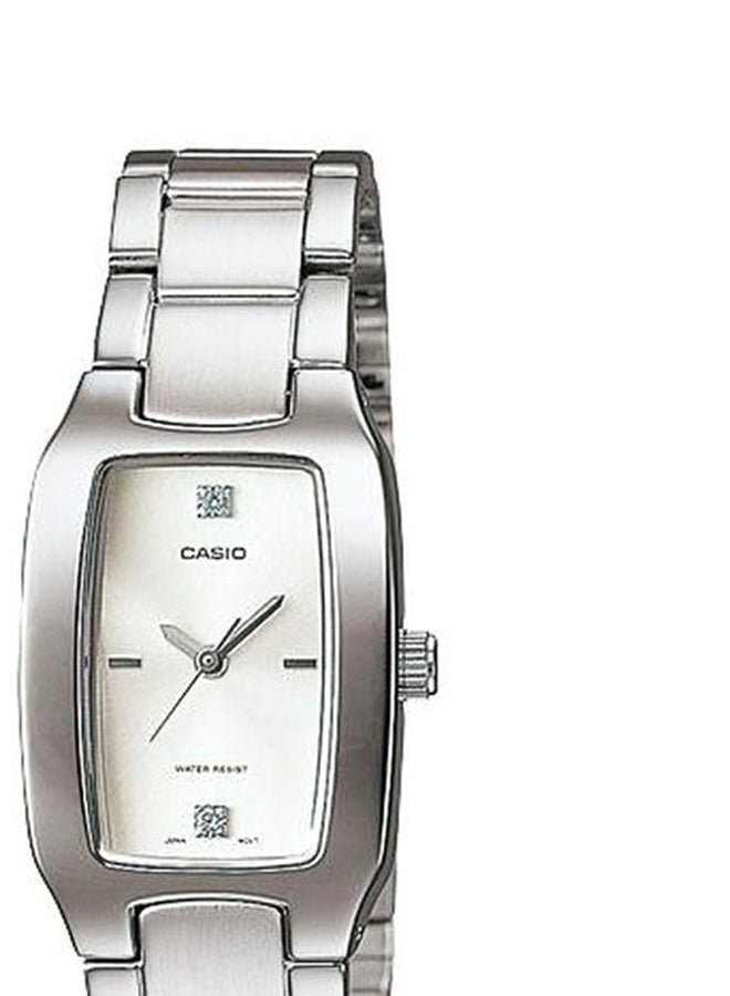 كاسيو ساعة يد إنتايسر بعقارب  مقاومة للماء طراز LTP-1165A-7C2DF‏ للنساء - Image 3