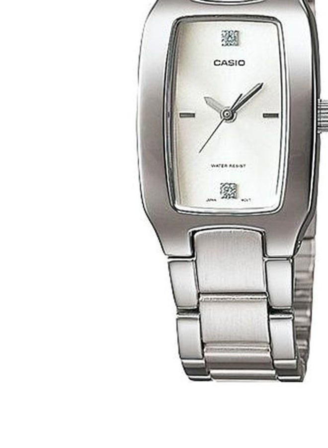 كاسيو ساعة يد إنتايسر بعقارب  مقاومة للماء طراز LTP-1165A-7C2DF‏ للنساء - Image 2