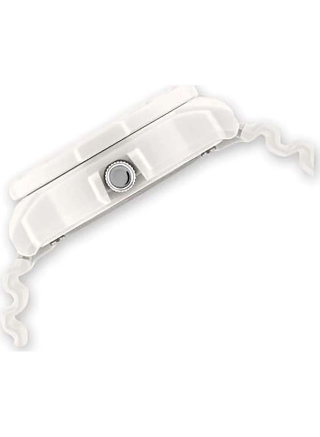 CASIO Women's Resin Analog Wrist Watch LRW-200H-7E2VDF - Image 2