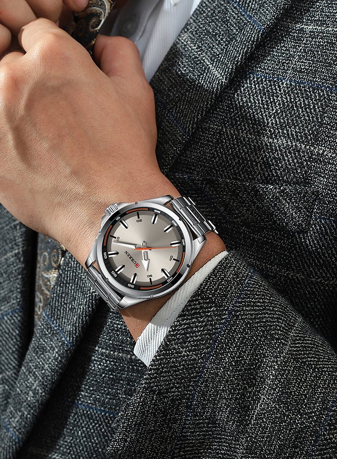 كارين ساعة يد كوارتز كاجوال بسوار من الإستانلس ستيل مقاومة للماء قياس 8320 - مقاس 46 مم - لون فضي للرجال - Image 3