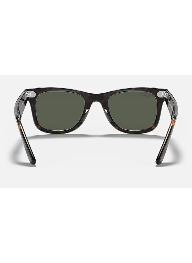 Ray-Ban - Classic Wayfarer Sunglasses - Lens Size : 52 mm - Image 1