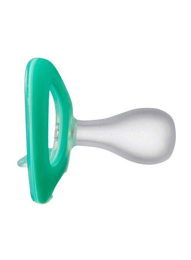 tommee tippee - Pack Of 2 Advanced Sensitive Skin Soother Unique Shield Symmetrical Orthodontic Design 6-18 Months Green And Grey - Image 1