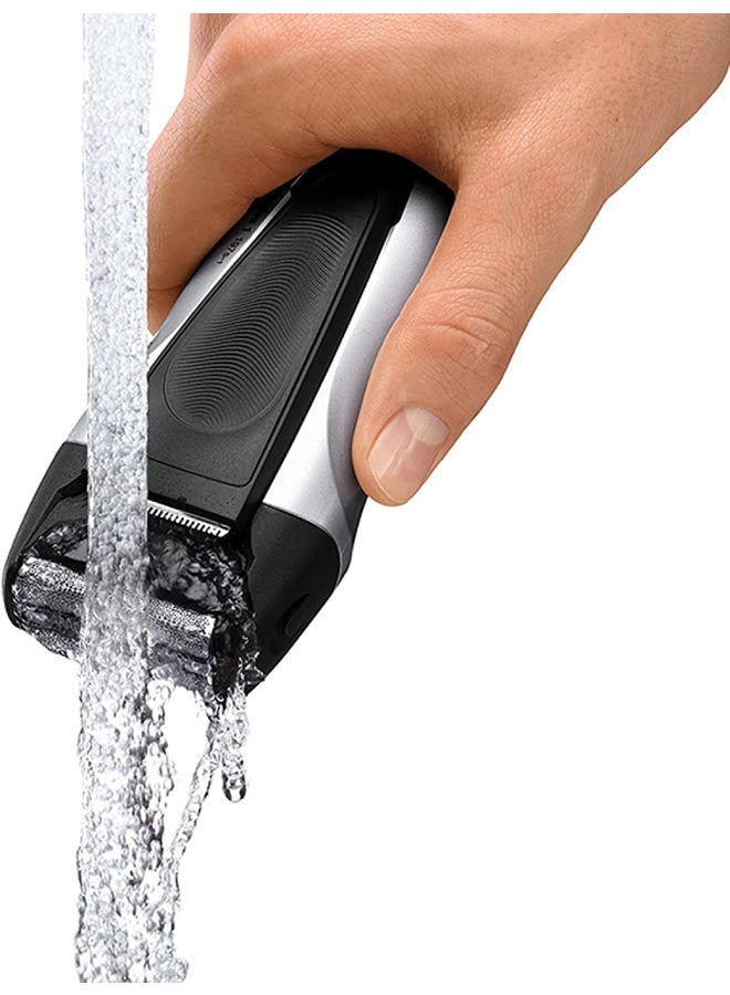 BRAUN - Series 1 Shaver With Protection Cap Dark Blue - Image 1