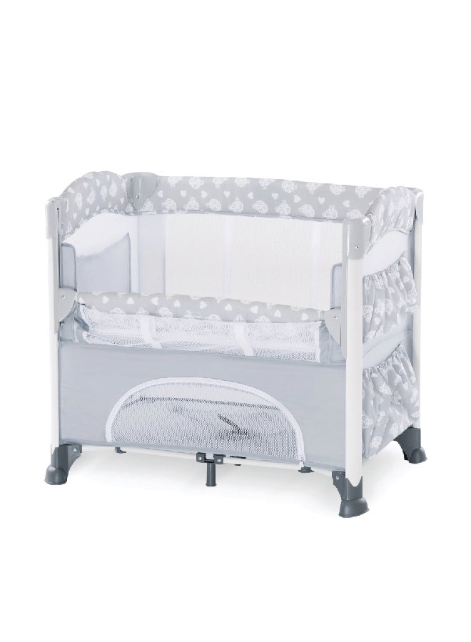 hauck - Bedside Crib Sleep N Care Plus, Co - Sleeper For New Born Babys From Birth Up To 9 Kg, Lowerable Side Part, Wheels, Toy Pockets, Storage Compartment, Foldable, Transport Bag, Teddy Grey - Image 1