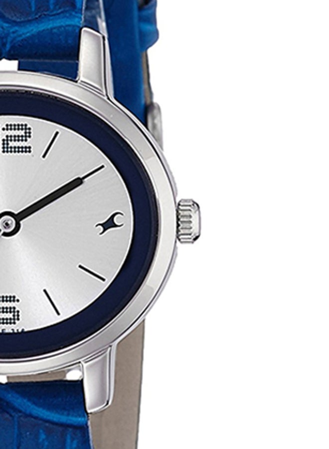 fastrack Women's Water Resistant Analog Watch 6107SL01 - Image 4