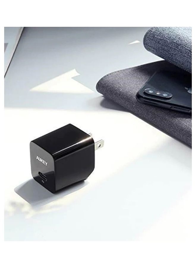 PA-Y19 30W USB C GaN PD3.0 Charger with safe protection function next-generation power semiconductor material GaN (Black) Black