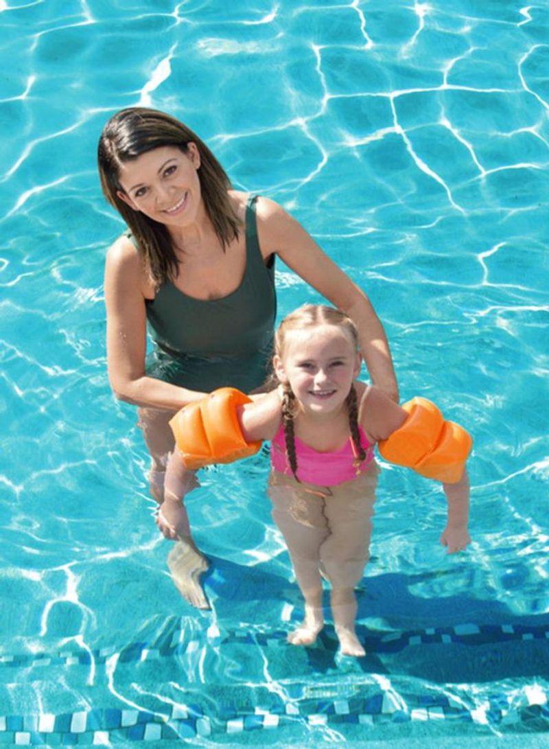 Bestway Colored Armbands 20x20cm  -26-32005 - Image 2