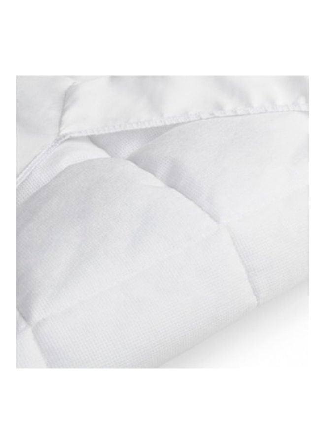 hauck - Fitted Sheet 80 X 50 Cm Bed Me, Baby Cot Fitted Sheet, Breathable, Temperature Regulating, Soft Quilted - White - Image 1