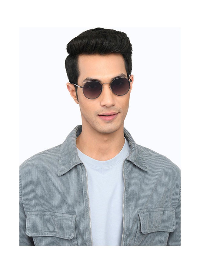 VINCENT CHASE Unisex Polarized Round Sunglasses - VC S13984 - Lens Size: 50 Mm  - Image 3