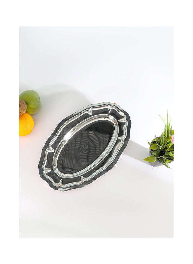 Royalford Premium-Quality Stainless Steel Light-Weight and Food-Grade Tray| Elegant Mirror-Finish Body and Durable Design| Perfect for Serving Food| Silver Silver 45cm  - Image 2