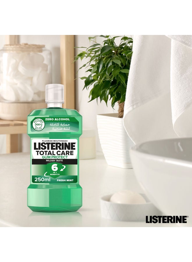 Listerine Mouthwash, Teeth & Gum Defence, Milder Taste, Soft Mint, 500ml