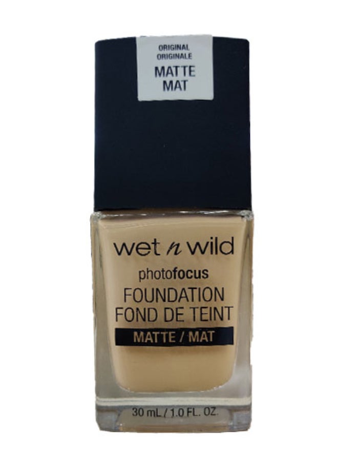 Wet N Wild - Photo Focus Foundation Soft Beige - Image 1