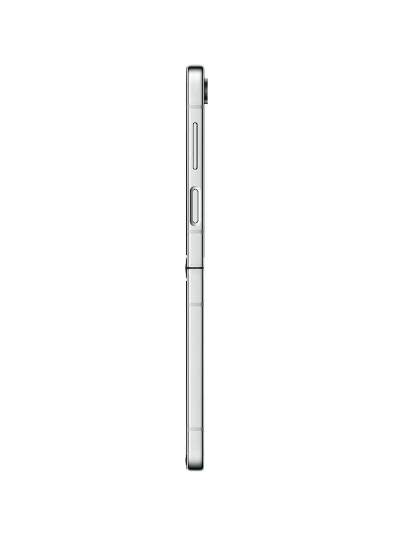 Samsung - Galaxy Z Flip 5 Dual SIM Mint 8GB RAM 256GB 5G - Middle East Version - Image 1