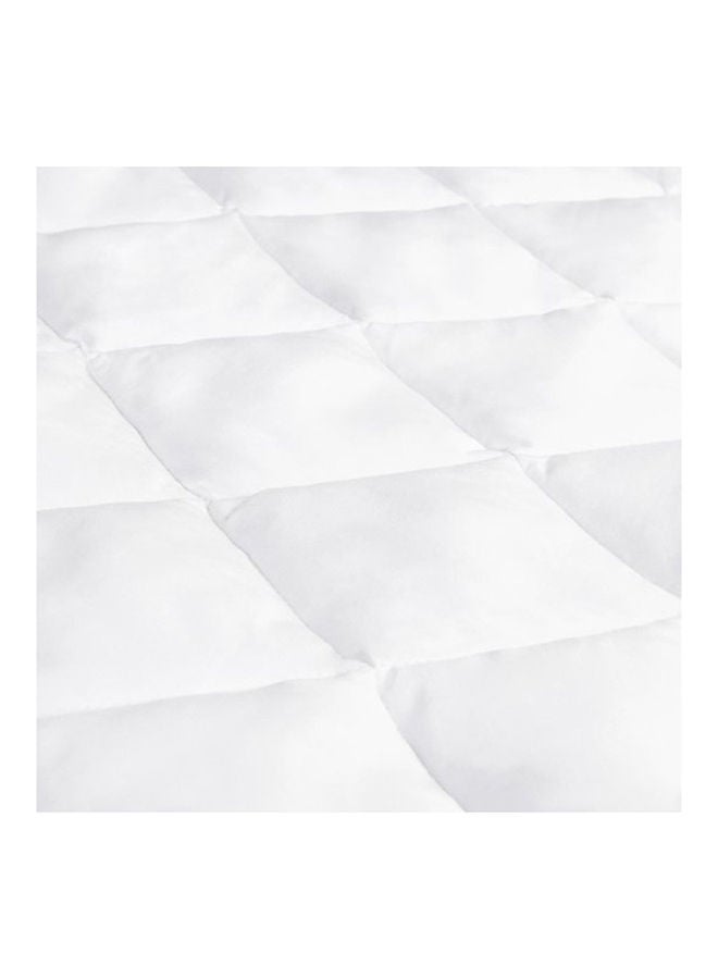 hauck Bed Me Mattress Sheet And Protector, White 120Cm X 60Cm Universal Fitting For Travel Cots And Beds, Soft Fitted Sheets, Machine Washable  - Image 4