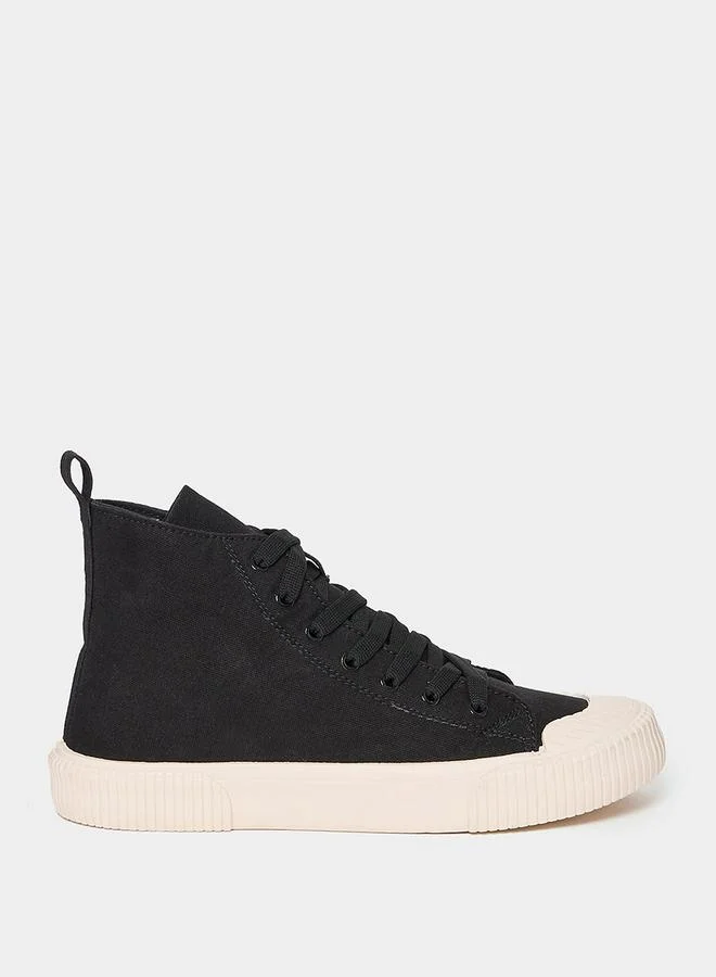 Styli Hi-Top Canvas Lace Up Sneakers