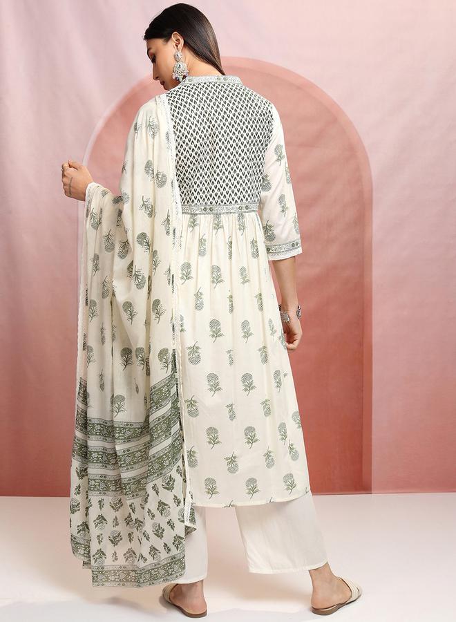 Vishudh Women White Floral Printed V-Neck Cotton Kurta Set by Styli  - Image 3