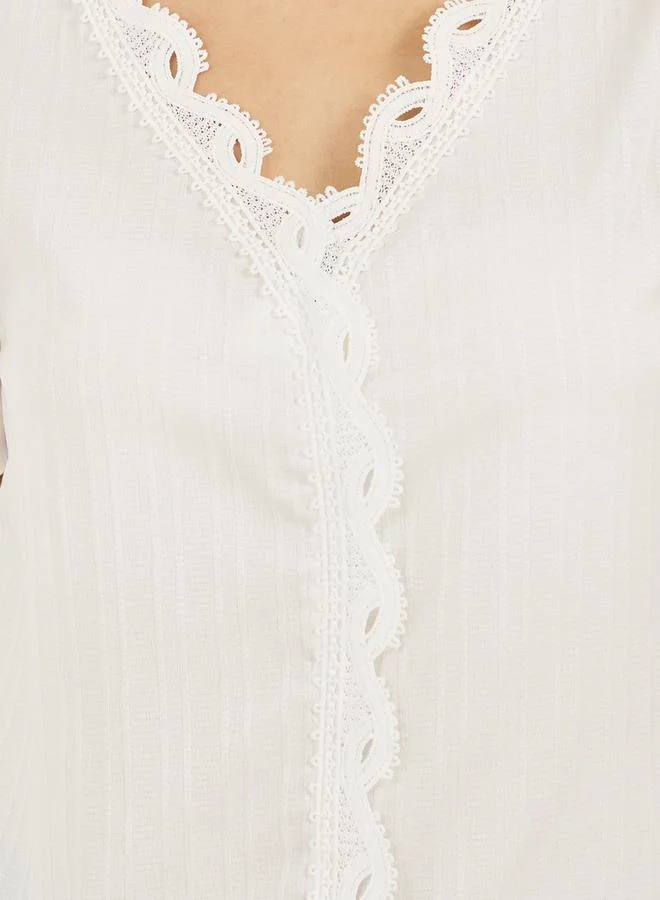 Styli White Solid Lace Trim Blouse