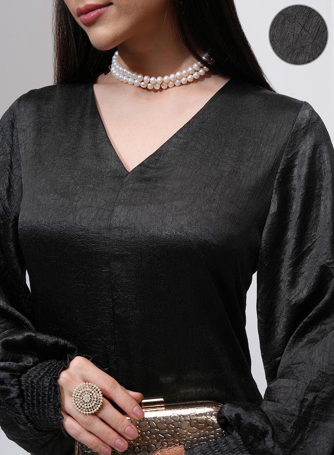Vishudh Black Satin V-Neck Puffed Sleeves A-Line Kurta with Trousers by Styli  - Image 5