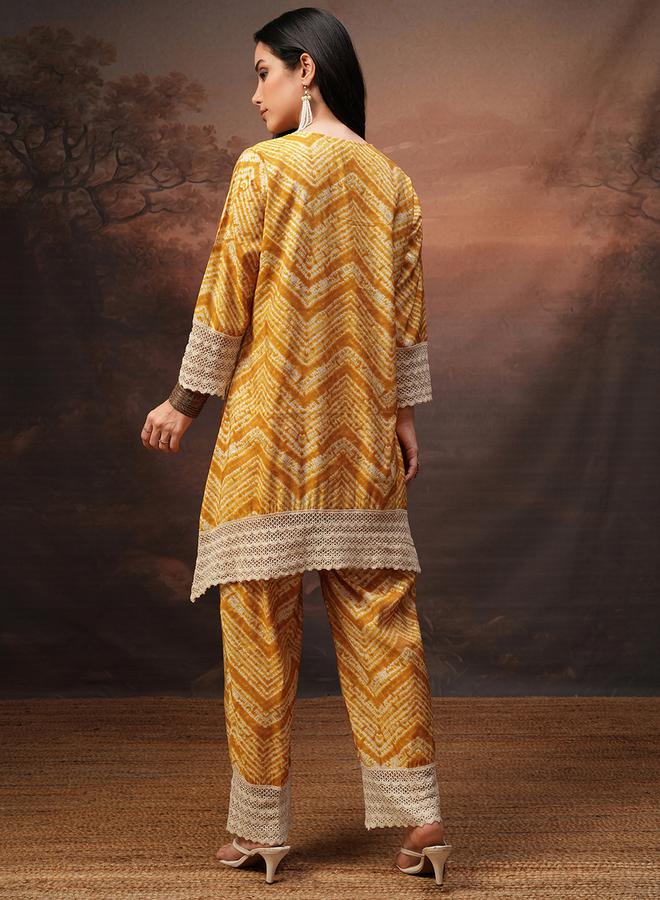 Vishudh Printed V-Neck Lace Trims Tunic with Trousers Co-Ords by Styli  - Image 3