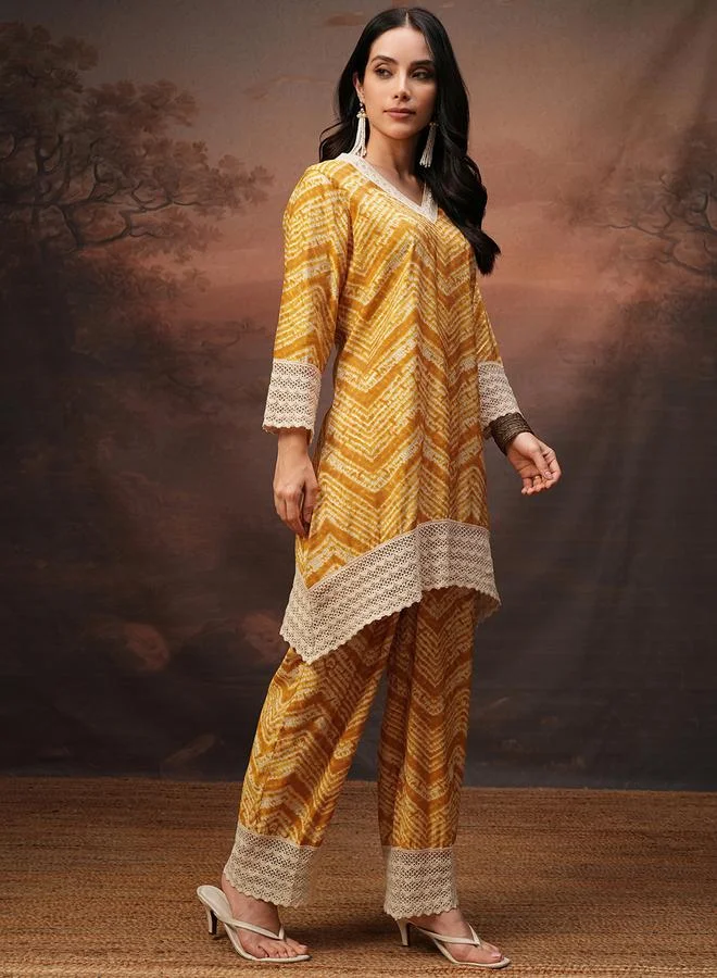 Vishudh Vishudh Printed V-Neck Lace Trims Tunic with Trousers Co-Ords