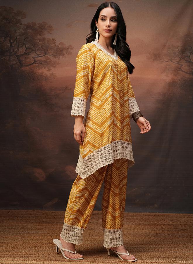 Vishudh Printed V-Neck Lace Trims Tunic with Trousers Co-Ords by Styli  - Image 4