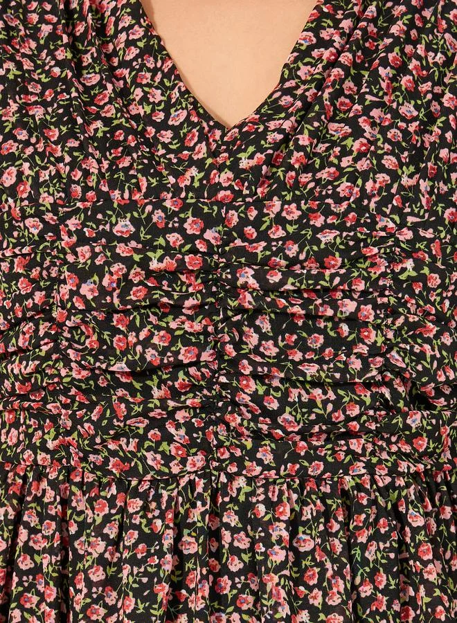 Styli Styli Plus Size Floral Print V Neck A-Line Midi Dress