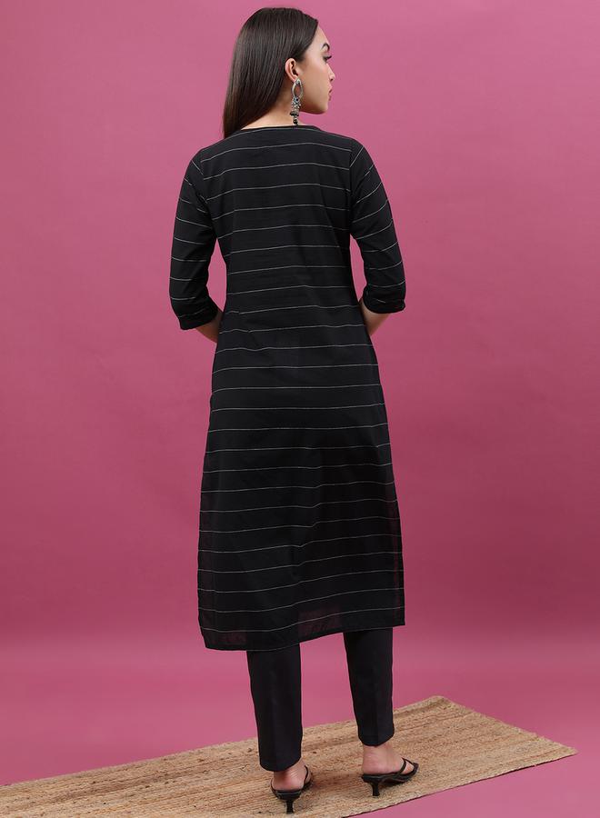 Vishudh Floral Embroidered Pure Cotton Straight Kurta by Styli  - Image 3