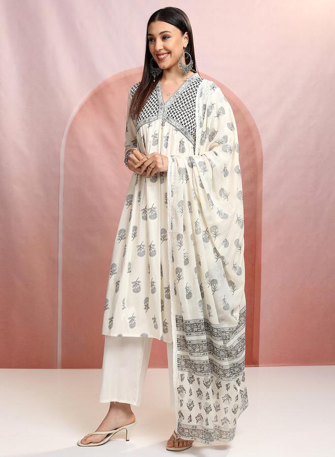 Vishudh Women Black Printed Cotton Kurta Set - Image 4