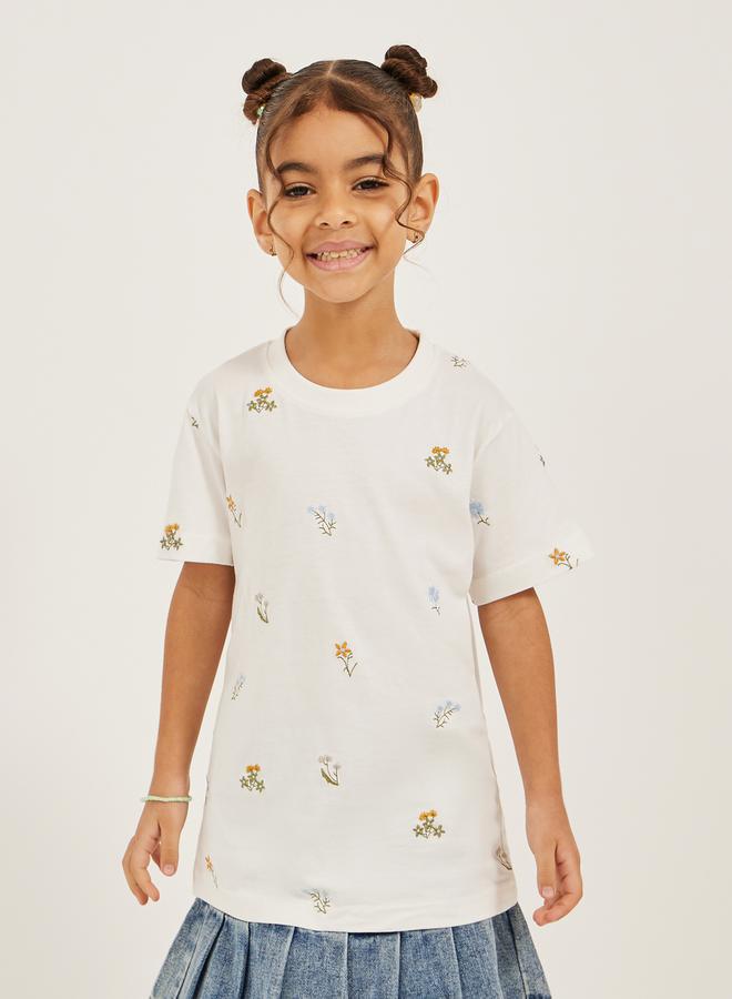 ستايلي تيشيرت مطرز بياقة مستديرة - Image 1