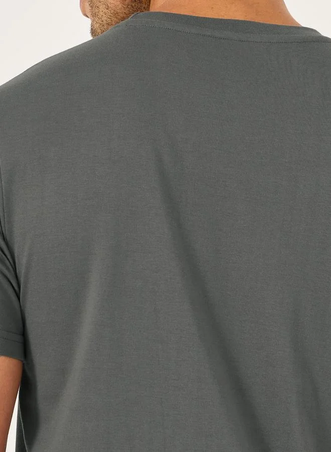 Styli Solid Regular Fit Cotton Rich T-Shirt