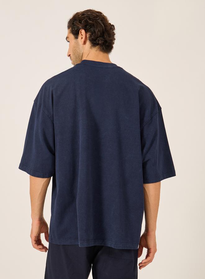 Styli Minimal Print Pocket Acid Washed Boxy T-Shirt  - Image 4