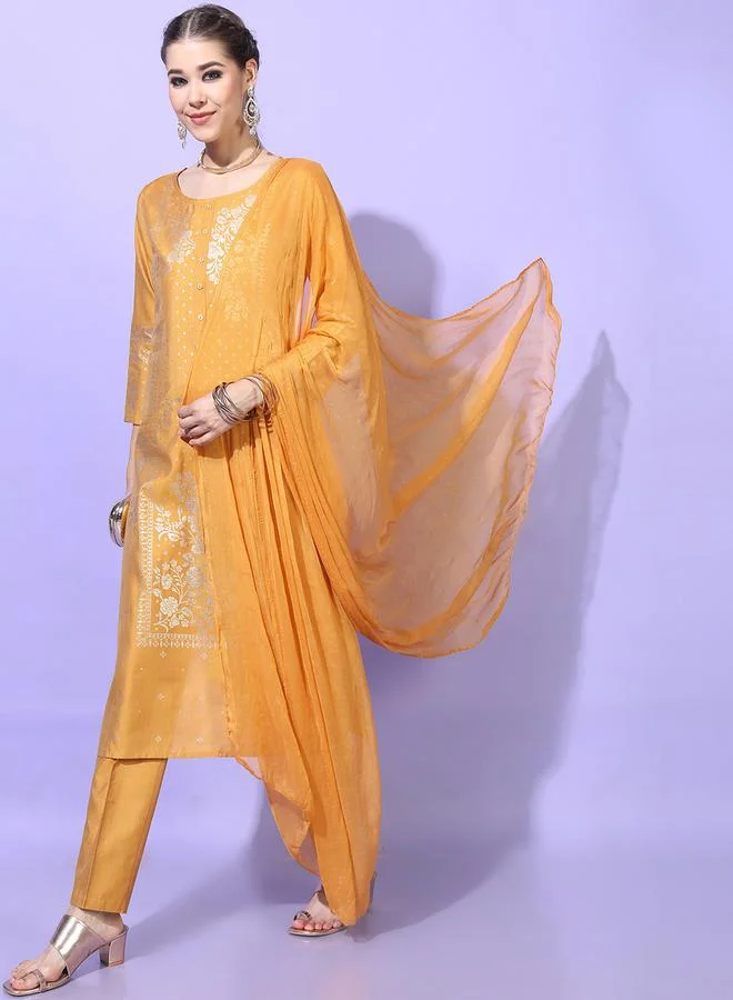 فيشود Women Regular Fit Floral Kurta Set by Styli