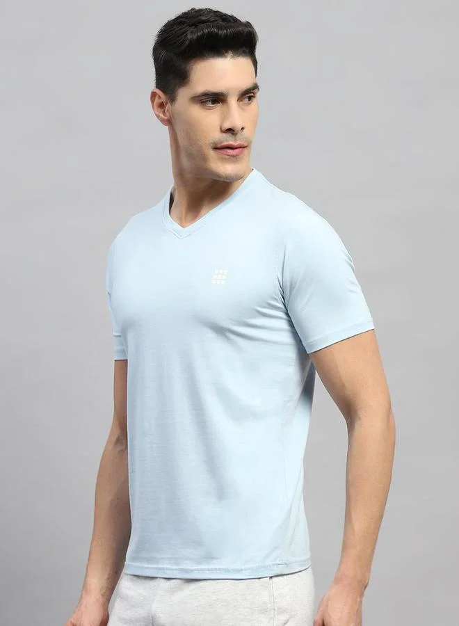 Rock.it Men Sky Blue Solid V Neck Short Sleeves T-Shirt by Styli