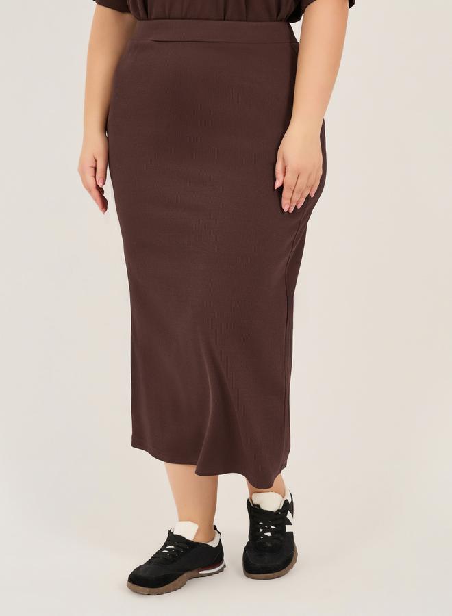Styli Plus Size Rib Knit A-Line Maxi Skirt  - Image 2