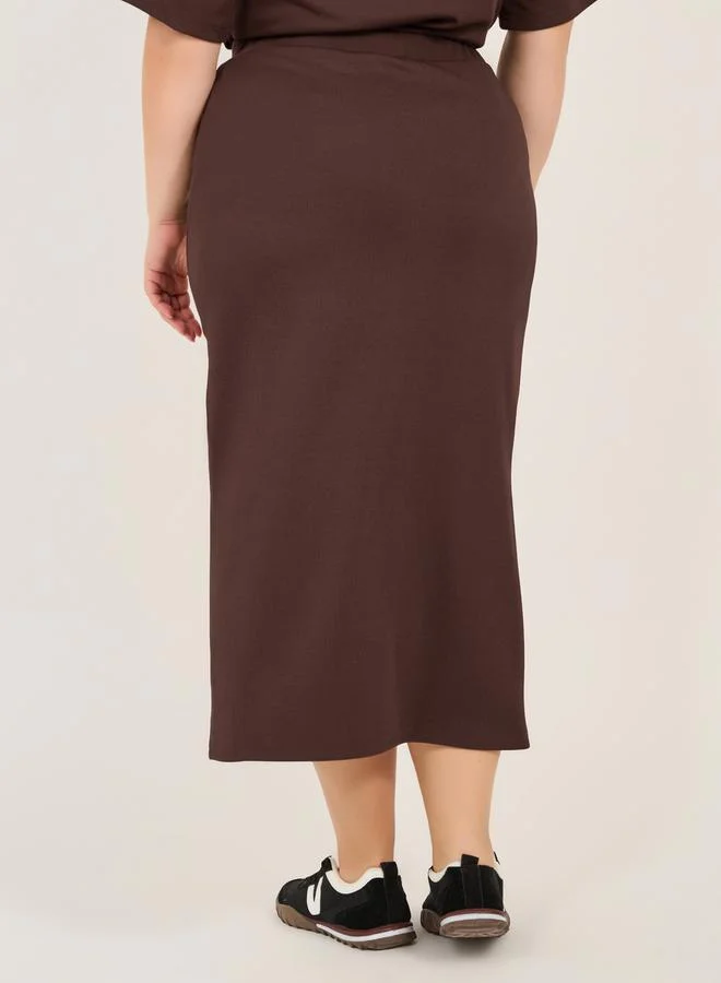 Styli Plus Size Rib Knit A-Line Maxi Skirt