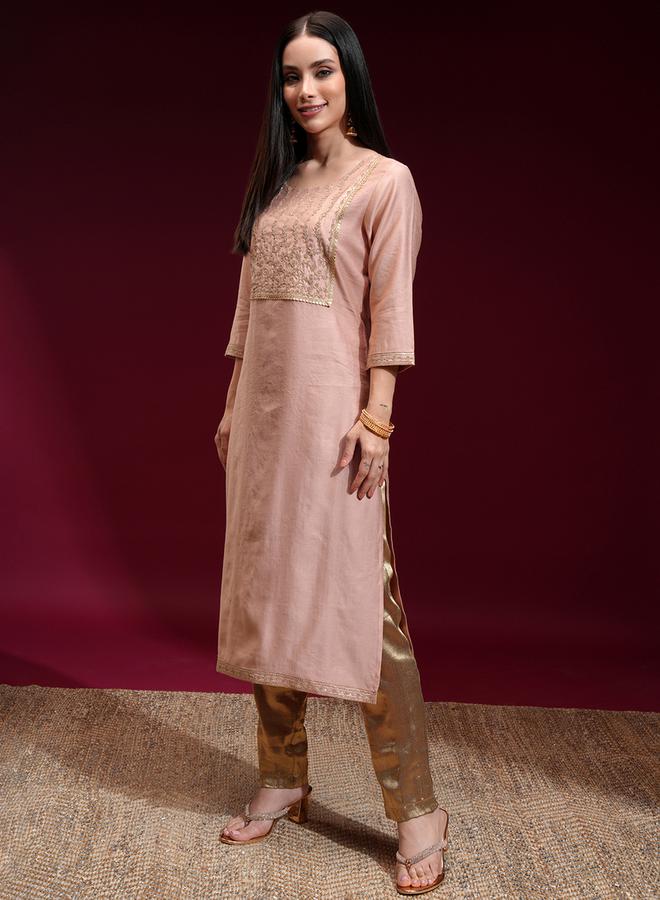 فيشود كورتا مطرز بالزهور بياقة مطرزة بالترتر - Image 4