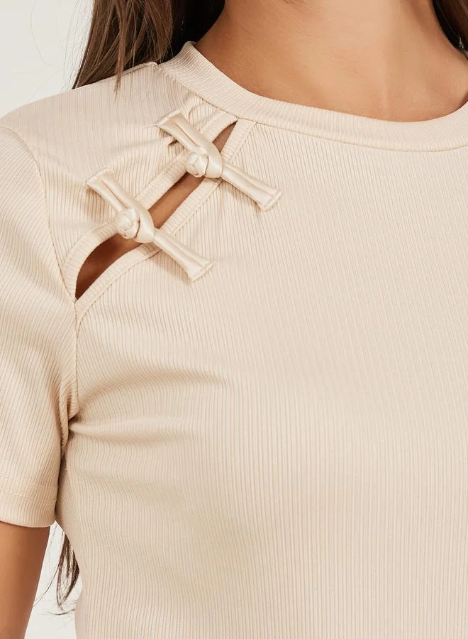 Styli Textured Bow Detail Round Neck T-Shirt