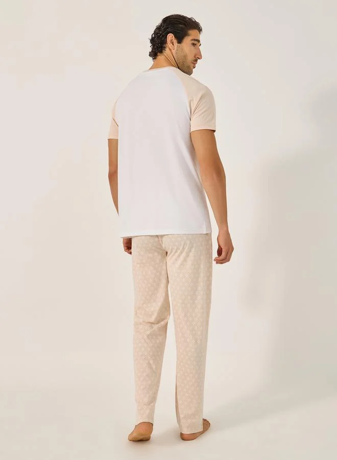 Styli Color Block Raglan Sleeve T-Shirt and Printed Pyjama Set