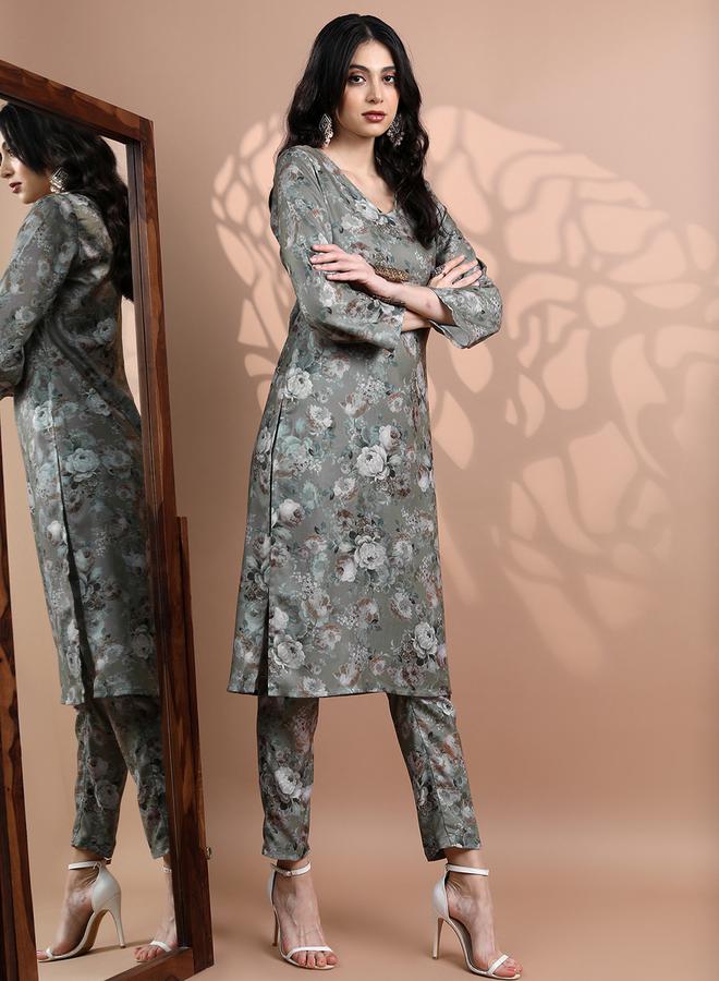 Vishudh Women Green Floral Printed Kurta with Trousers by Styli  - Image 5
