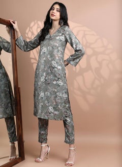 Vishudh Women Green Floral Printed Kurta with Trousers  - Image 1