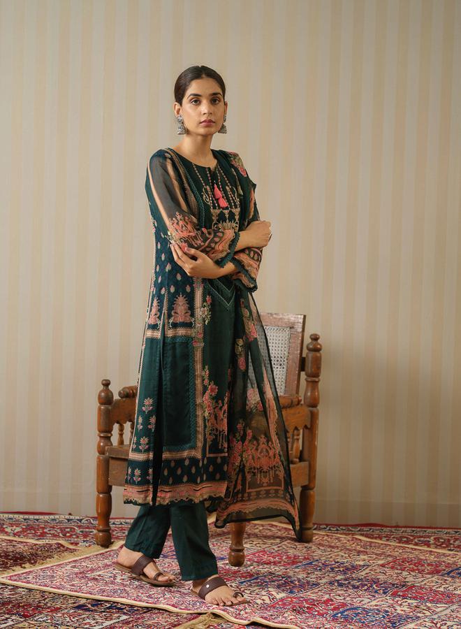 DW Floral Printed Tie-Up Neck Organza Kurta and Trouser with Dupatta Set by Styli  - Image 4