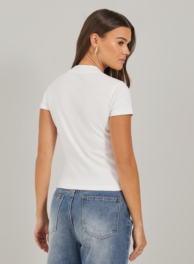 Styli Ribbed Round Neck Fitted T-Shirt - Image 5