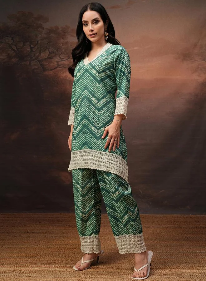 فيشود Green Printed V Neck Tunic and Trousers Co-Ords by Styli