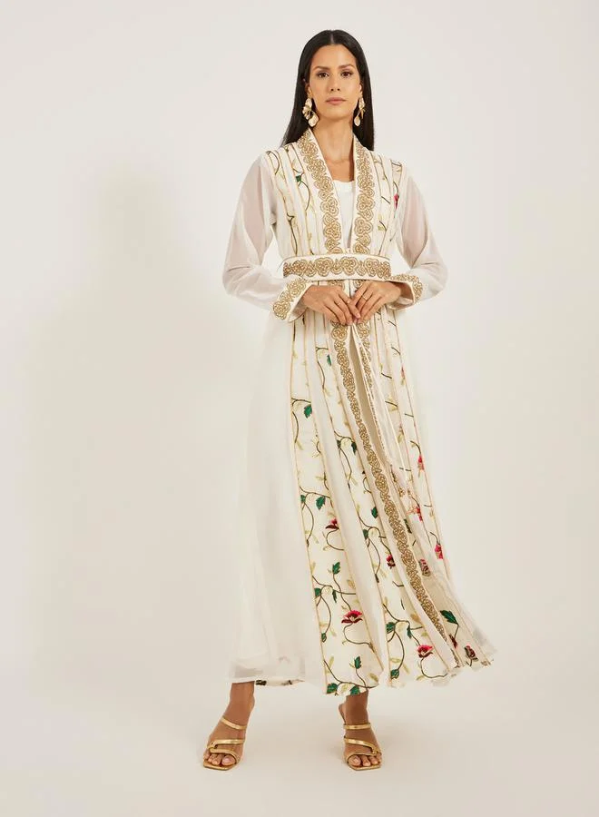 مكسيم كريشن قفطان مطرز بحزام