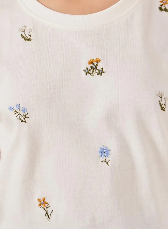 Styli Embroidered Short Sleeve T-Shirt