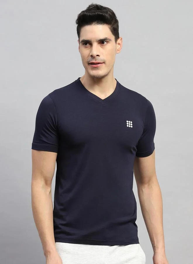 Rock.it Men Navy Solid V Neck Short Sleeves T Shirt by Styli