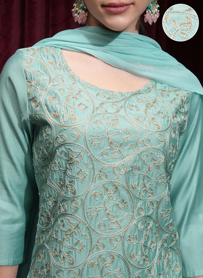 Vishudh Women Blue Embroidered Kurta Set - Image 5