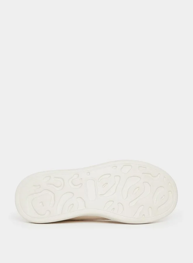 Styli Textured Lace Up Platform Sole Sneakers